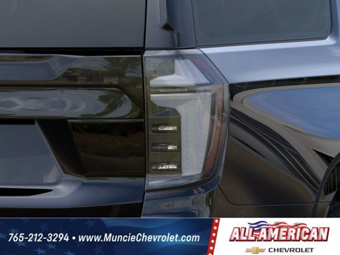 New 2026 Chevrolet Suburban Premier image 11