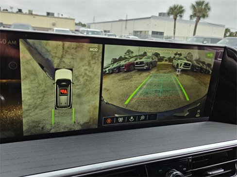New 2025 INFINITI QX80 Sensory image 10