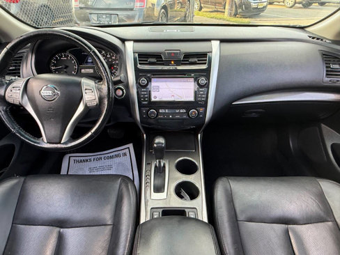 Used 2013 Nissan Altima 2.5 SL w/ Technology Pkg image 14