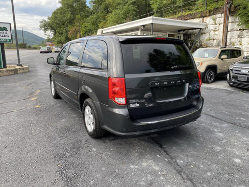 Used 2012 Dodge Grand Caravan SXT w/ Entertainment Group 1 image 3