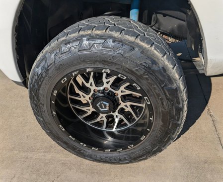 Used 2018 RAM 2500 Laramie w/ Sport Appearance Group image 19