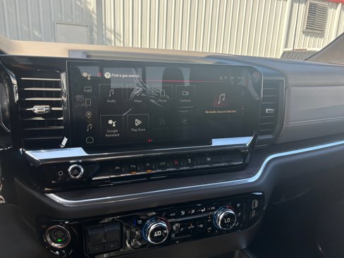 New 2026 GMC Sierra 1500 SLT image 16