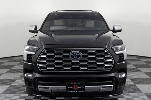 Used 2023 Toyota Sequoia Capstone image 12