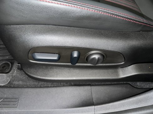 Used 2023 Chevrolet Equinox RS w/ LPO, Floor Liner Package image 3