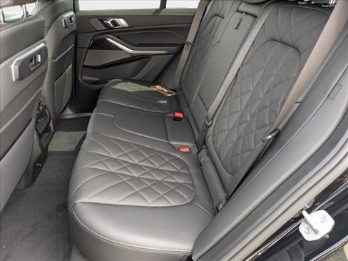 Used 2026 BMW X5 sDrive40i w/ Premium Package image 16