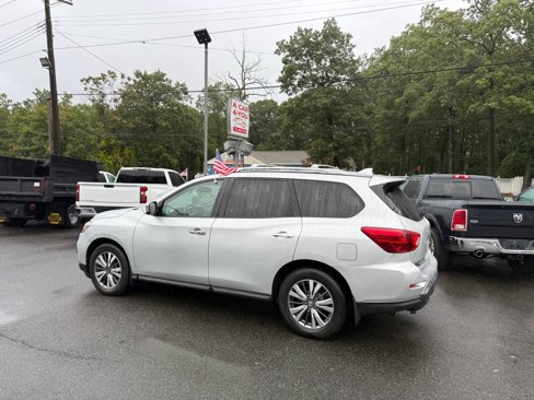 Used 2020 Nissan Pathfinder SL image 6