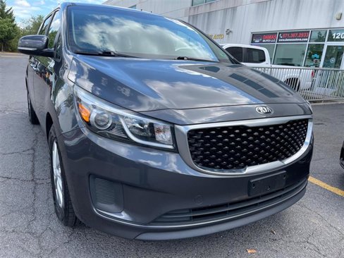 Used 2016 Kia Sedona LX w/ LX Convenience Package image 37