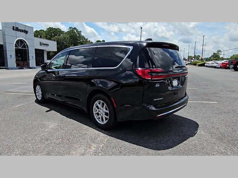 New 2026 Chrysler Pacifica Select image 29