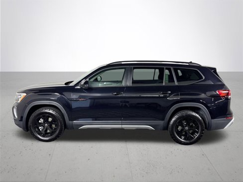New 2025 Volkswagen Atlas Peak Edition SE image 10