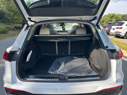 New 2025 Audi Q5 Prestige image 15