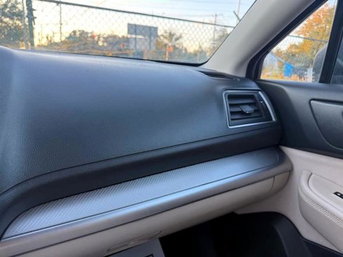 Used 2018 Subaru Outback 2.5i image 21