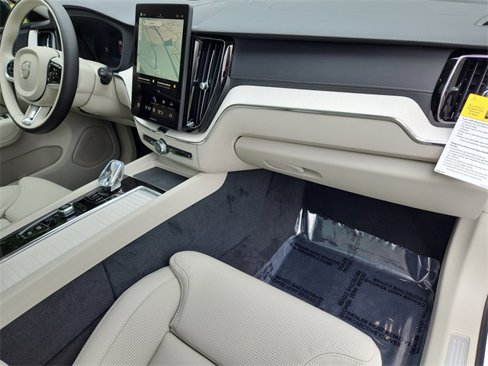 New 2026 Volvo XC60 T8 Ultra w/ Protection Package Premier image 26