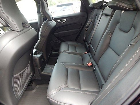New 2026 Volvo XC60 T8 Ultra w/ Protection Package Premier image 13