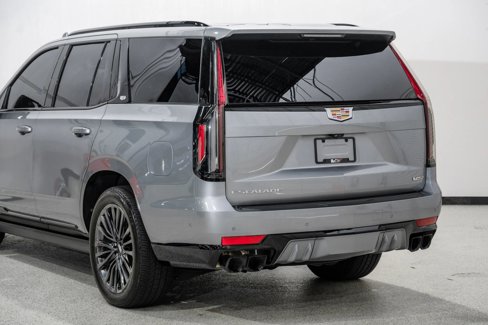 Used 2023 Cadillac Escalade V image 15
