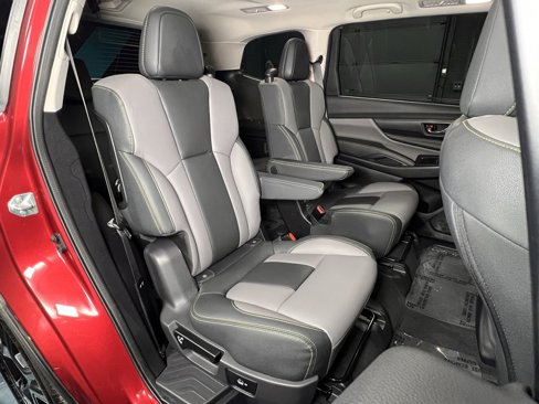 Used 2025 Subaru Ascent Onyx Edition image 7