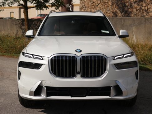 New 2026 BMW X7 xDrive40i w/ Executive Package image 2