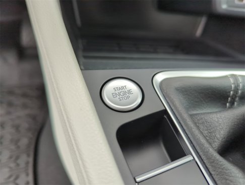 New 2025 Volkswagen Jetta SE image 41