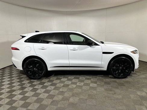 New 2026 Jaguar F-PACE R-Dynamic S image 4