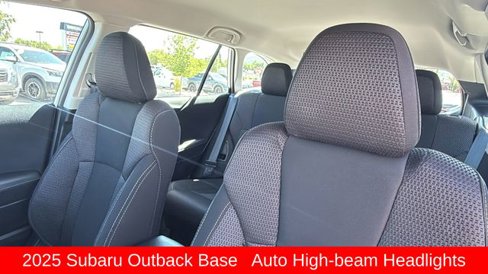 Used 2025 Subaru Outback image 11