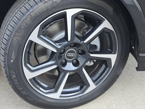 New 2025 Audi Q3 2.0T Premium Plus image 14