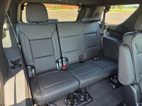 New 2025 GMC Yukon Denali w/ Denali Reserve Package image 26