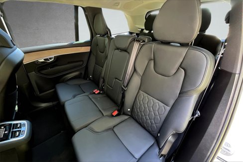 Certified 2025 Volvo XC90 B6 Plus w/ Protection Package Premier image 18