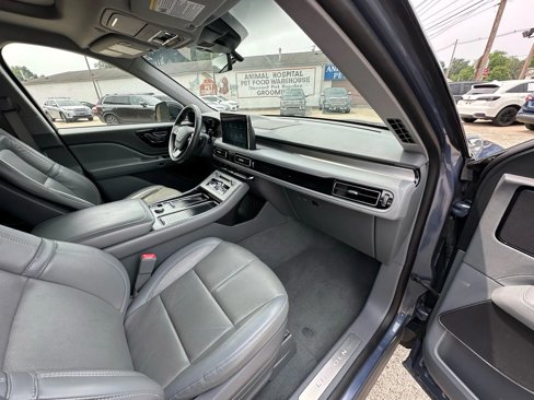 Used 2021 Lincoln Aviator Reserve w/ Class IV Trailer Tow Package image 10
