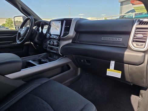 New 2025 RAM 2500 Big Horn image 32