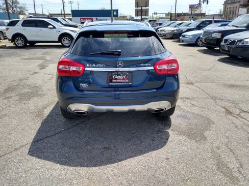 Used 2019 Mercedes-Benz GLA 250 4MATIC image 9