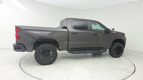 Used 2021 Chevrolet Silverado 1500 LT Trail Boss w/ Convenience Package II image 7
