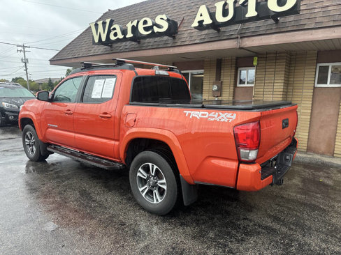 Used 2017 Toyota Tacoma TRD Sport image 16