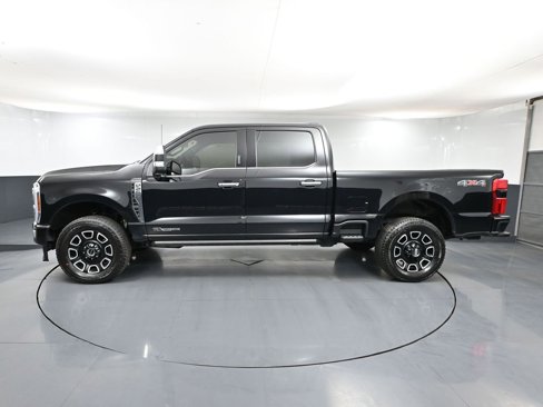 Used 2024 Ford F250 Platinum image 9