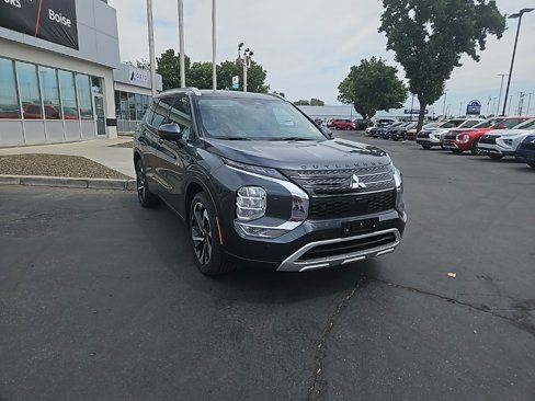New 2025 Mitsubishi Outlander SEL image 3