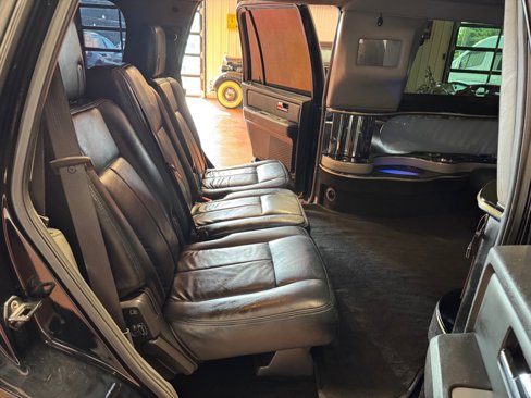 Used 2008 Ford Expedition XLT image 19