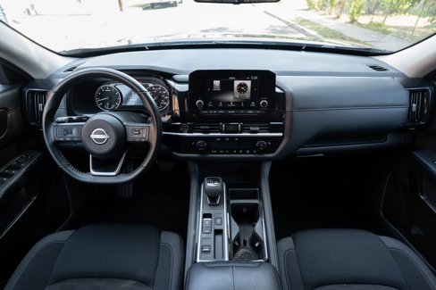 Used 2024 Nissan Pathfinder SV image 28