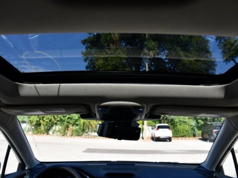 New 2025 Subaru Outback Touring XT image 29