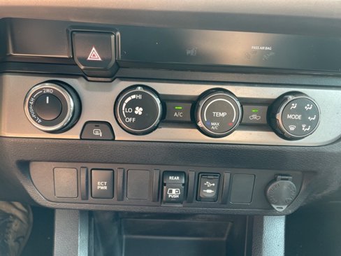Used 2019 Toyota Tacoma SR5 image 18
