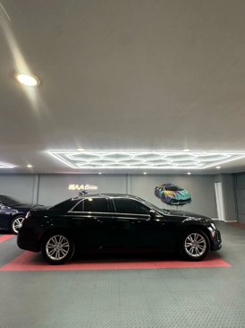 Used 2016 Chrysler 300 Limited image 7