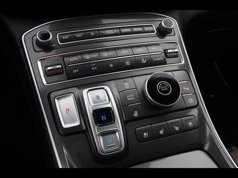 Used 2021 Hyundai Santa Fe Limited image 26