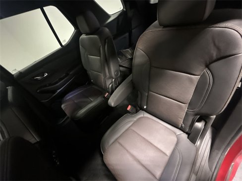 Used 2023 Chevrolet Traverse High Country image 23
