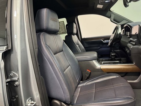 Used 2024 Chevrolet Silverado 1500 High Country image 77