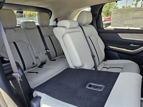 New 2025 MAZDA CX-90 3.3 Turbo w/ Preferred Package image 13