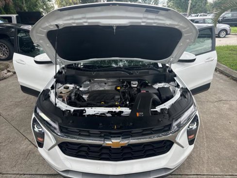 Used 2025 Chevrolet Trax LT image 23