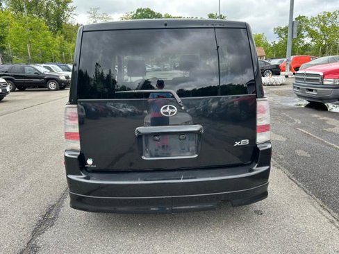 Used 2006 Scion xB image 7