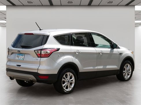 Used 2017 Ford Escape SE w/ SE Cold Weather Package image 5