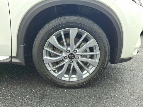 Certified 2024 INFINITI QX50 Luxe image 8