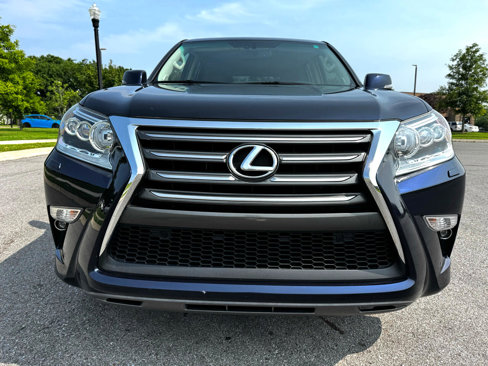 Used 2018 Lexus GX 460 image 2