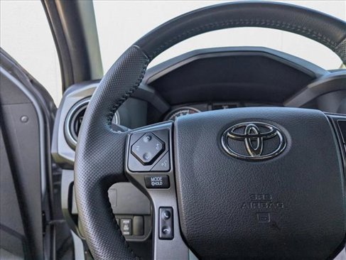 Used 2021 Toyota Tacoma TRD Sport image 9
