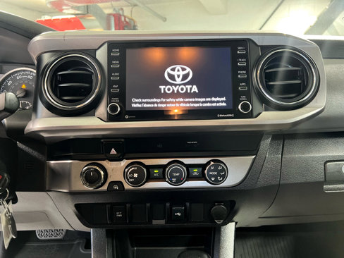 Used 2020 Toyota Tacoma SR5 image 31