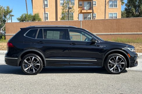 Certified 2022 Volkswagen Tiguan SEL R-Line image 3